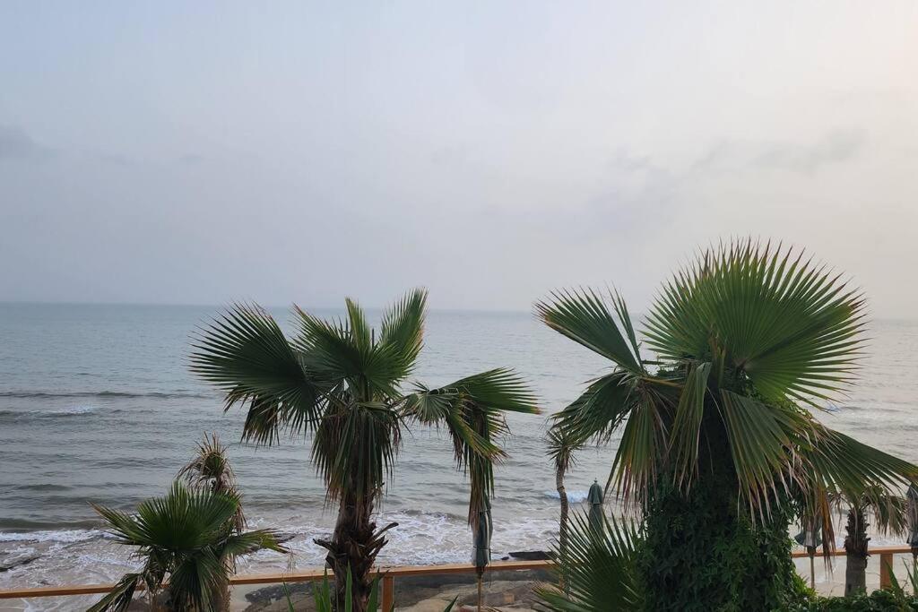 Superbe Appartement Pied Et Vue Sur Mer ทากาเซาท์ ภายนอก รูปภาพ